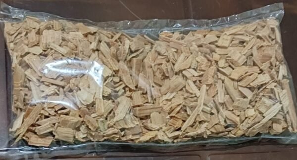 "Dhoop Wood (Lakdi) for Hawan and Puja rituals." "Sacred Dhoop Lakdi used in Hindu religious ceremonies." "Fragrant Dhoop Wood for spiritual purification during Hawan."