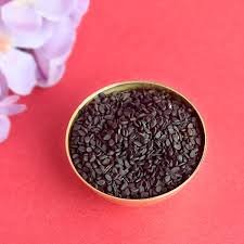 "Black Sesame Seeds (Kaale Til) for puja, Yagna, and sacred rituals." "Kaale Til for Hindu worship and sacred offerings." "Black sesame seeds for Hawan and religious ceremonies."